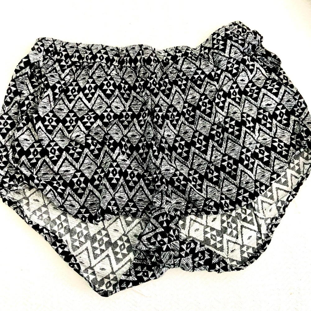 H&M causal shorts